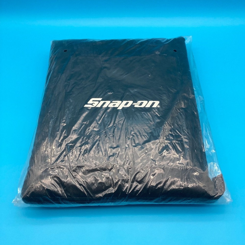 Snap-on Tools Black Quilted Reversible Camping Blanket Picnic Throw New Open Box